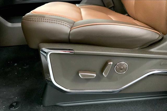 Photo of 2025 Star White Metallic Tri-Coat Ford F-150