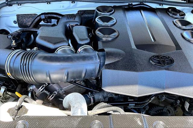 Photo of 2020 Blizzard Pearl Toyota 4Runner