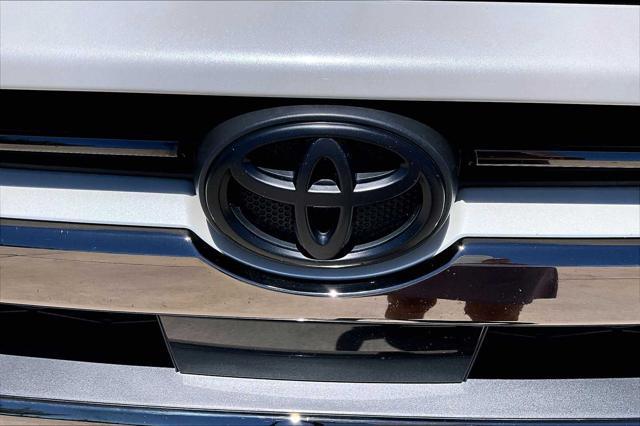Photo of 2020 Blizzard Pearl Toyota 4Runner