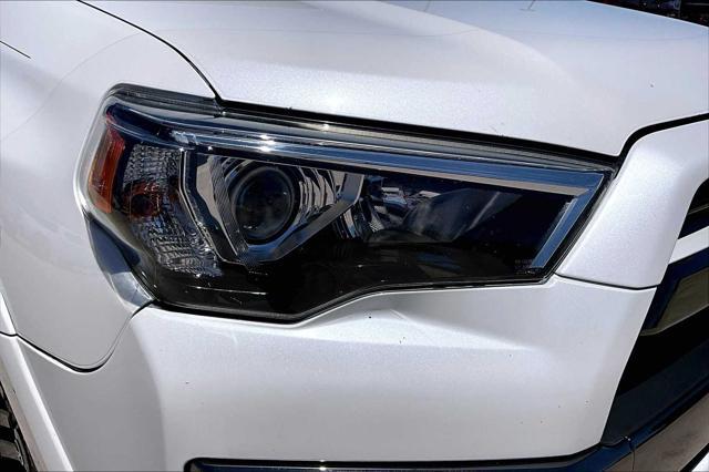 Photo of 2020 Blizzard Pearl Toyota 4Runner