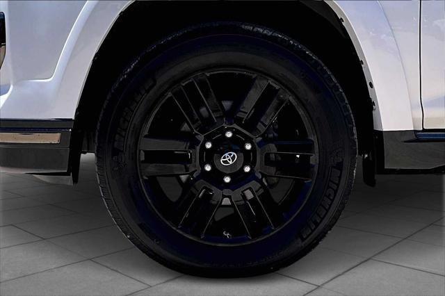Photo of 2020 Blizzard Pearl Toyota 4Runner