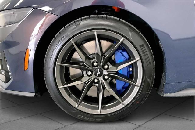 Photo of 2025 Blue Ford Mustang