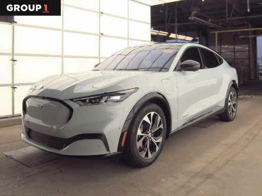 Photo of 2023 Space White Metallic Ford Mustang Mach-E