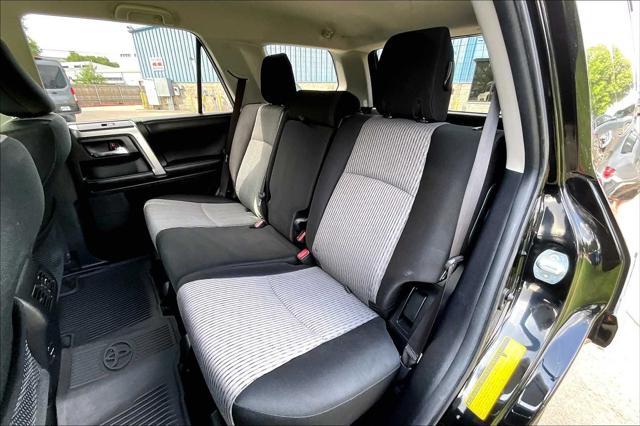Photo of 2018 Midnight Black Metallic Toyota 4Runner