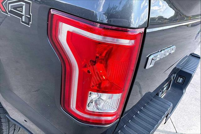 Photo of 2015 Magnetic Metallic Ford F-150