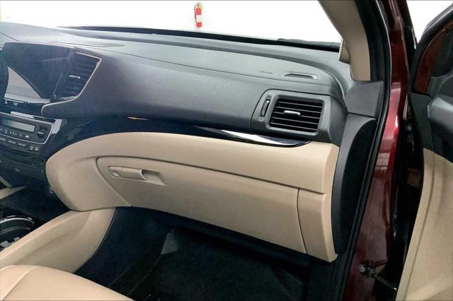 Photo of 2019 Deep Scarlet Pearl Honda Pilot