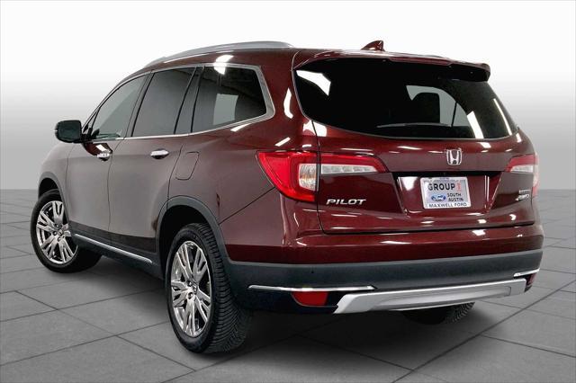 Photo of 2019 Deep Scarlet Pearl Honda Pilot