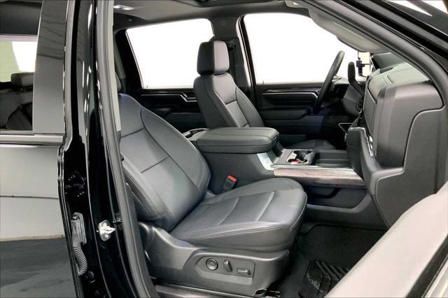 Photo of 2025 Black Chevrolet Silverado 2500