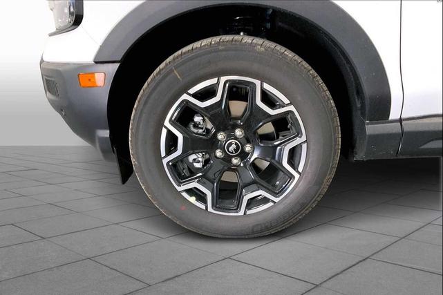 Photo of 2025 Oxford White Ford Bronco Sport