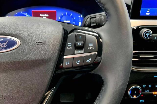 Photo of 2022 Stone Blue Metallic Ford Escape