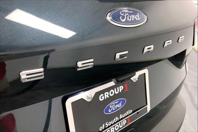 Photo of 2022 Stone Blue Metallic Ford Escape