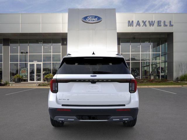 Photo of 2025 White Ford Explorer