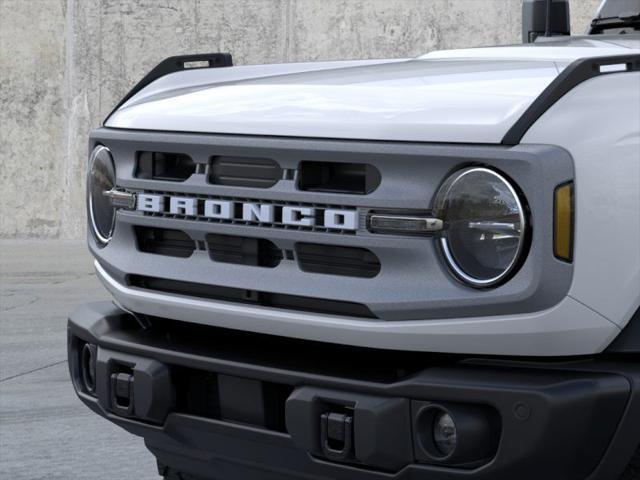 Photo of 2025 Oxford White Ford Bronco