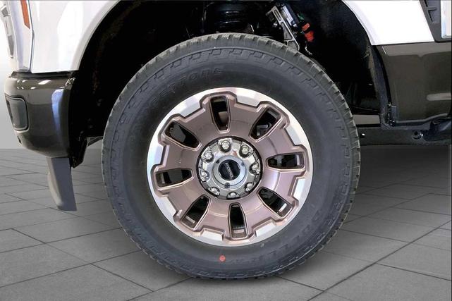 Photo of 2025 White Ford F-250