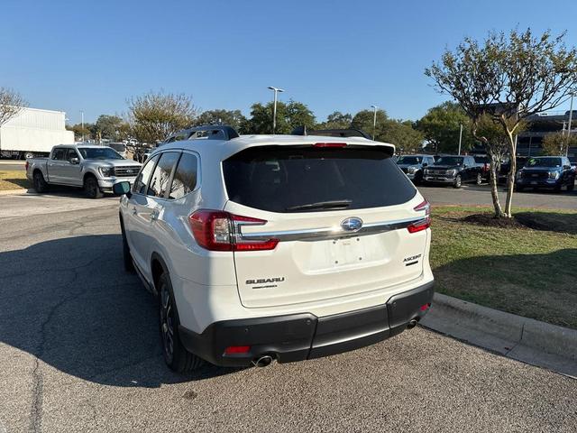 Photo of 2023 Crystal White Pearl Subaru Ascent