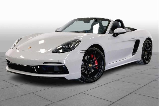 Photo of 2024 Chalk Porsche 718 Boxster