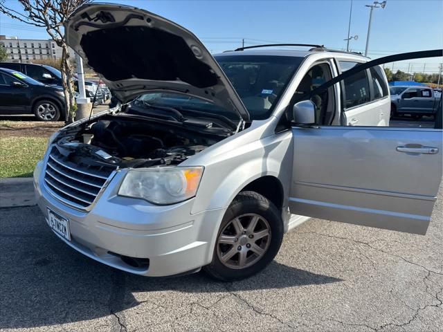 2008 Chrysler Town & Country