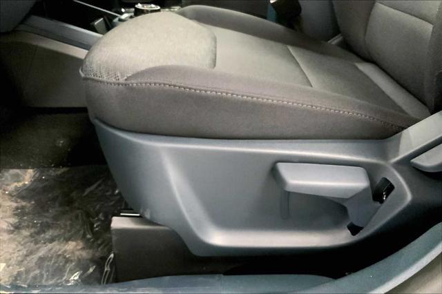Photo of 2025 White Ford Maverick