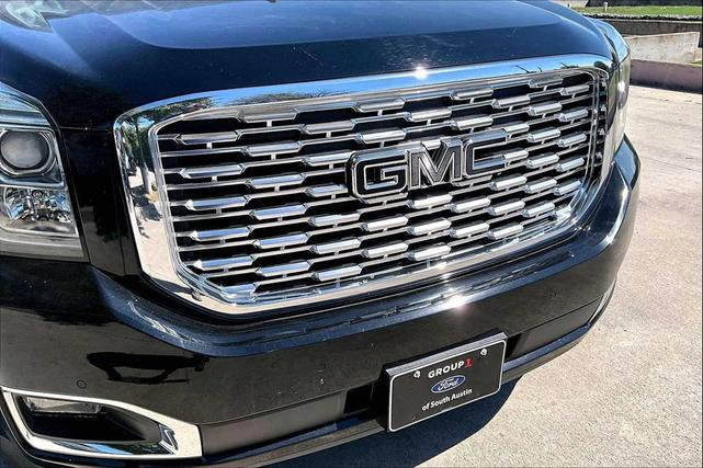 Photo of 2019 Onyx Black GMC Yukon XL