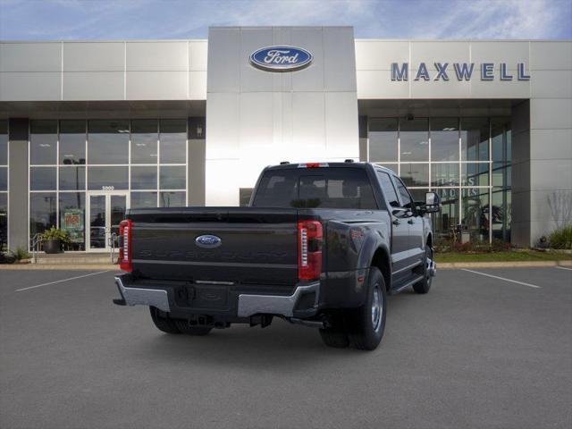 Photo of 2025 Agate Black Metallic Ford F-350