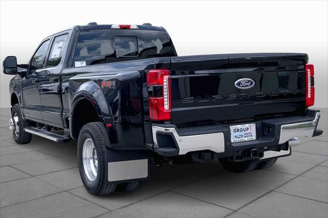 Photo of 2025 Agate Black Metallic Ford F-350