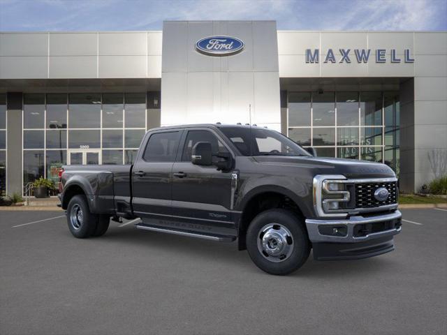 Photo of 2025 Agate Black Metallic Ford F-350