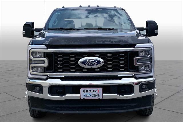 Photo of 2025 Agate Black Metallic Ford F-350