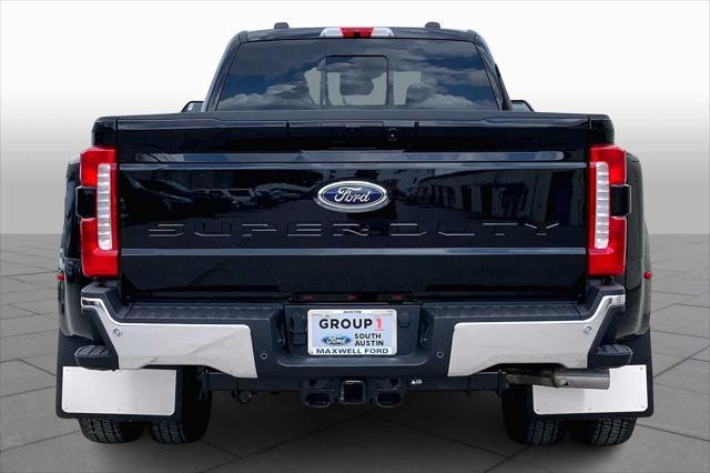 Photo of 2025 Agate Black Metallic Ford F-350