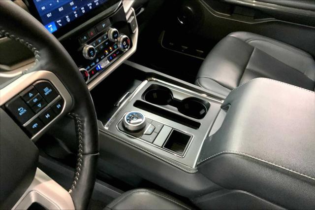 Photo of 2024 Dark Matter Gray Metallic Ford Expedition