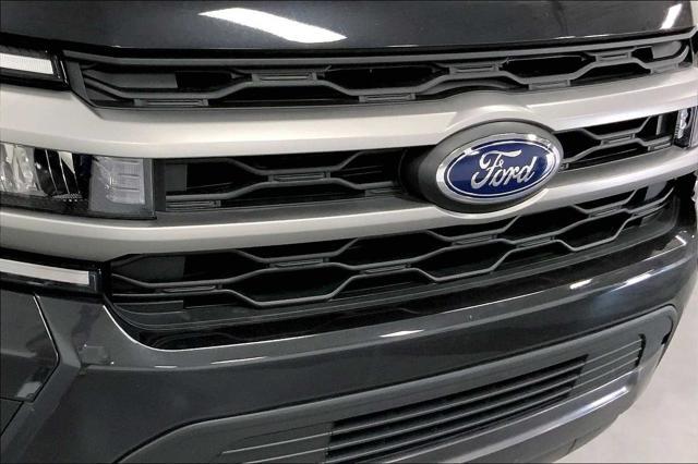 Photo of 2024 Dark Matter Gray Metallic Ford Expedition