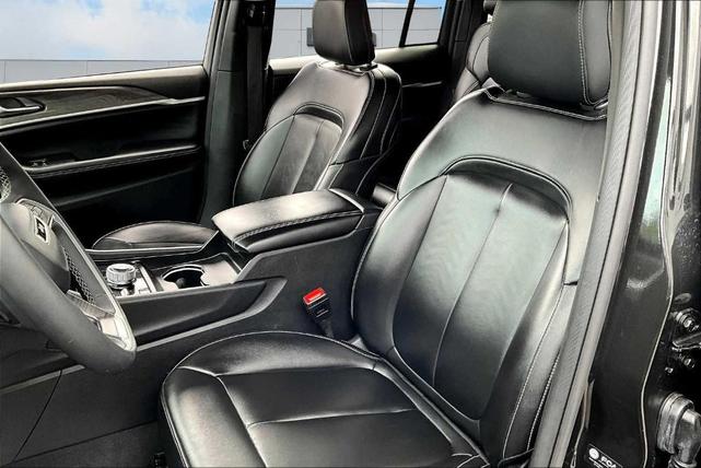 Photo of 2024 Rocky Mountain Pearlcoat Jeep Grand Cherokee 4xe