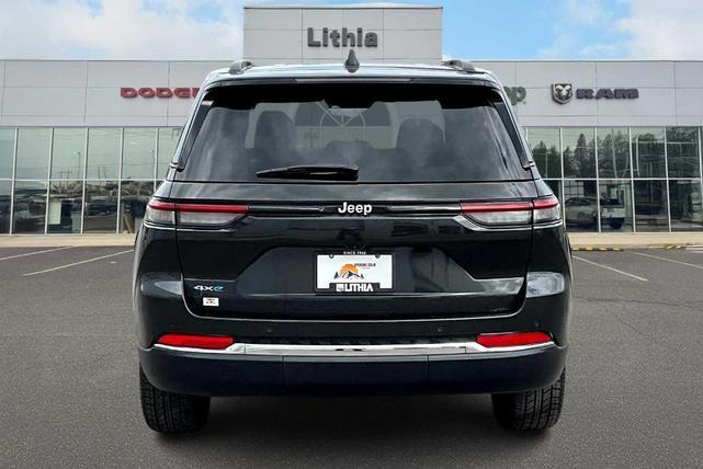 Photo of 2024 Rocky Mountain Pearlcoat Jeep Grand Cherokee 4xe