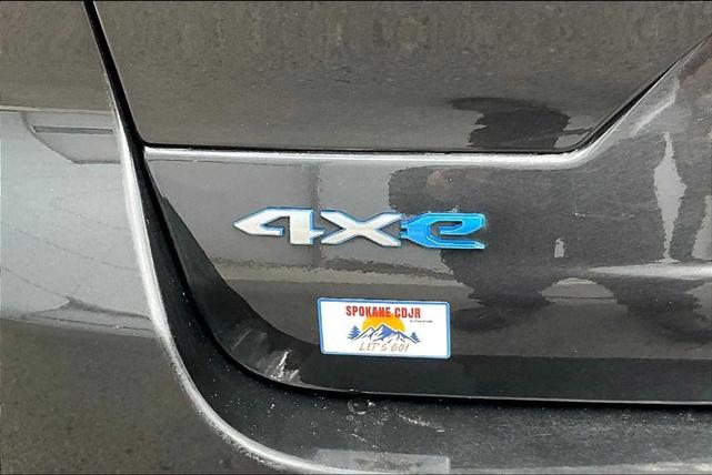 Photo of 2024 Rocky Mountain Pearlcoat Jeep Grand Cherokee 4xe