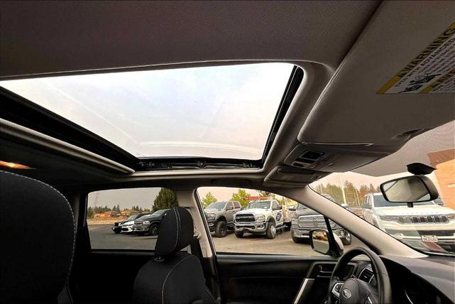 Photo of 2018 Ice Silver Metallic Subaru Forester
