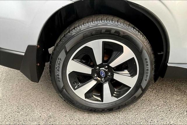 Photo of 2018 Ice Silver Metallic Subaru Forester