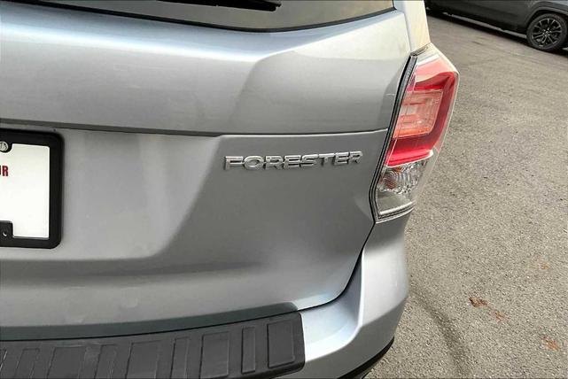 Photo of 2018 Ice Silver Metallic Subaru Forester
