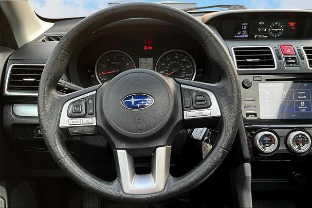 Photo of 2018 Ice Silver Metallic Subaru Forester