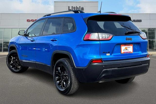 Photo of 2023 Hydro Blue Pearlcoat Jeep Cherokee