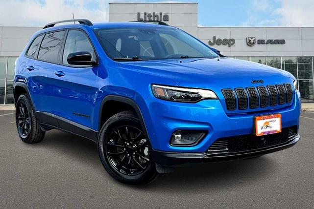 Photo of 2023 Hydro Blue Pearlcoat Jeep Cherokee