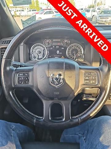 Photo of 2018 Brilliant Black Crystal Pearl RAM 1500