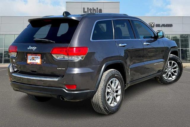 Photo of 2016 Granite Crystal Clearcoat Metallic Jeep Grand Cherokee