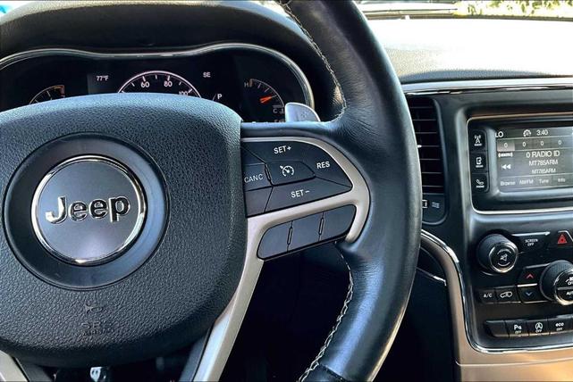 Photo of 2016 Granite Crystal Clearcoat Metallic Jeep Grand Cherokee