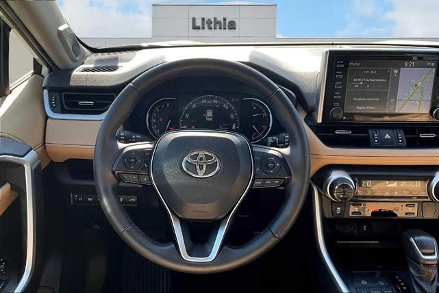 Photo of 2021 Blizzard Pearl Toyota RAV4