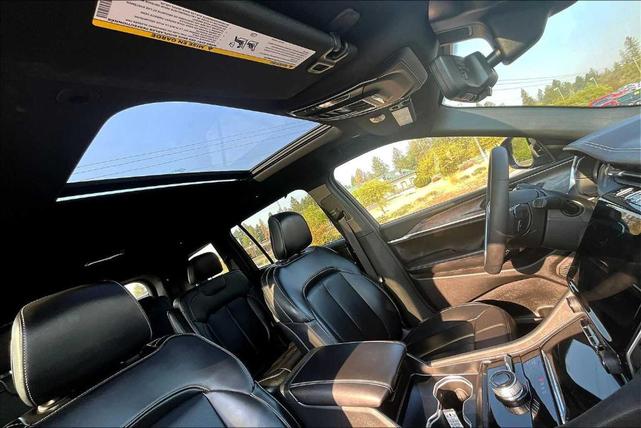 Photo of 2024 Silver Zynith Jeep Grand Cherokee L