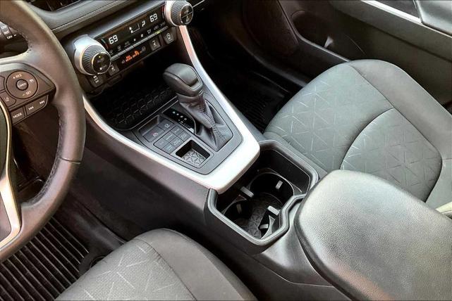 Photo of 2024 Midnight Black Metallic Toyota RAV4
