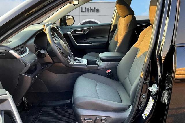 Photo of 2024 Midnight Black Metallic Toyota RAV4