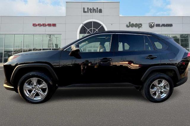 Photo of 2024 Midnight Black Metallic Toyota RAV4