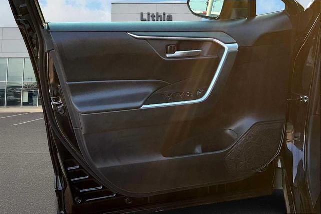 Photo of 2024 Midnight Black Metallic Toyota RAV4