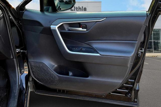 Photo of 2024 Midnight Black Metallic Toyota RAV4