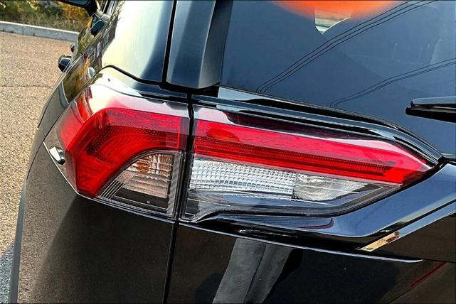 Photo of 2024 Midnight Black Metallic Toyota RAV4